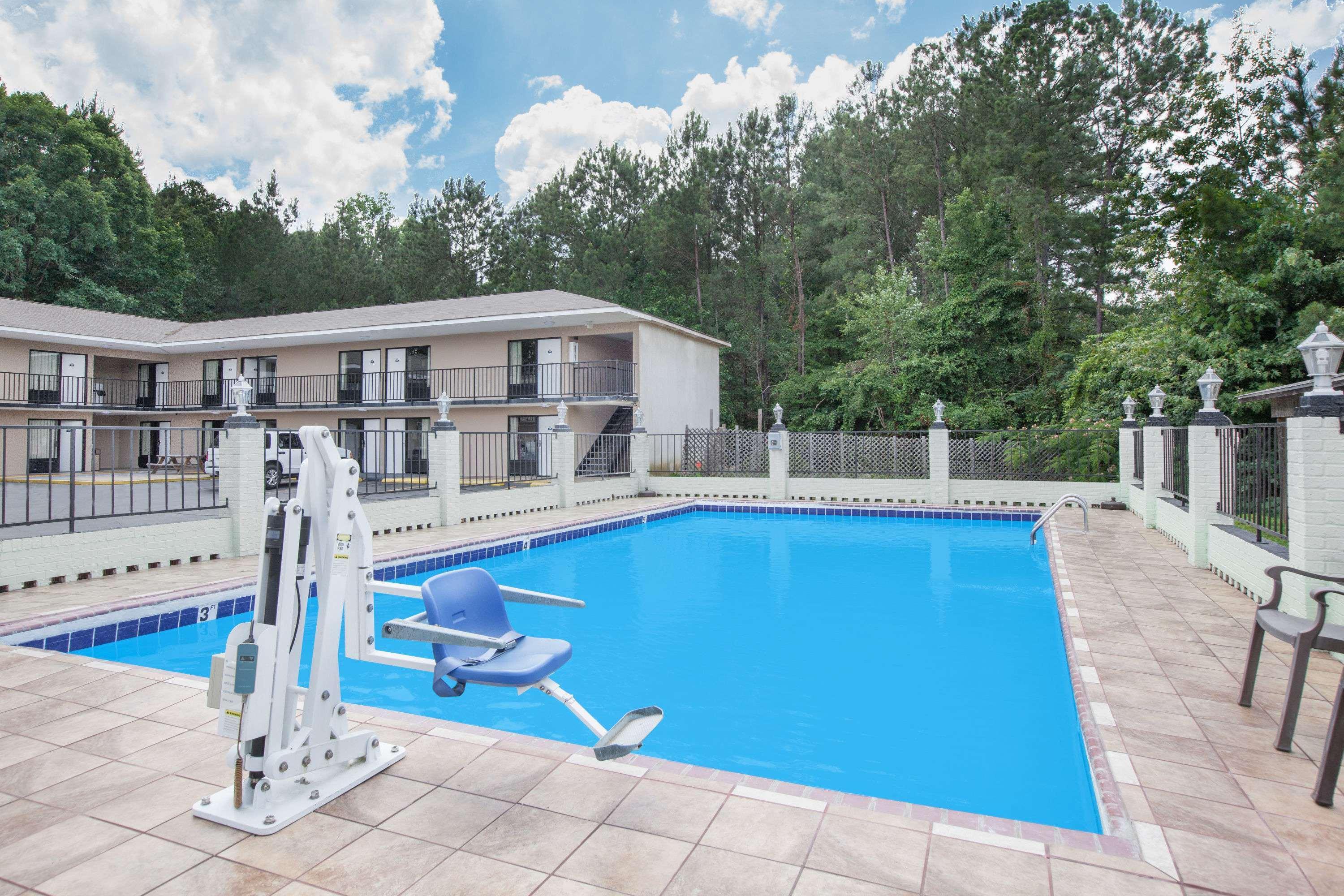 Days Inn By Wyndham Newton Ms I-20 Buitenkant foto